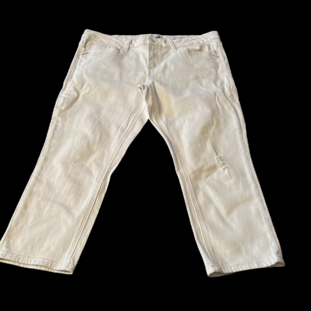 Seven white capri pants size 14 easy fit